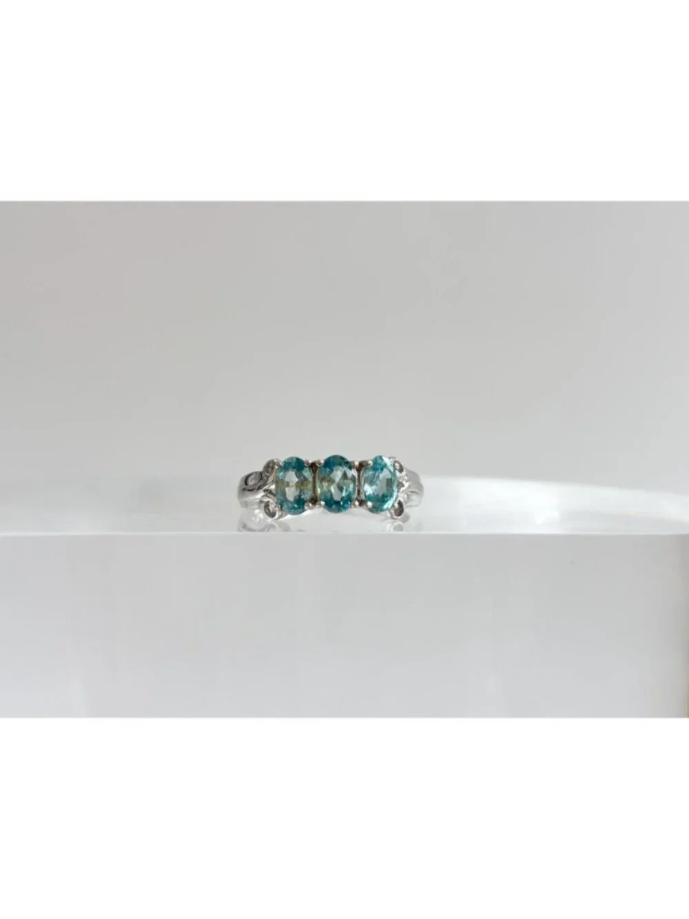 Aquamarine Oval Cut Row Set Triple Swirly Sterling Silver 925 Vintage Ring sz 8